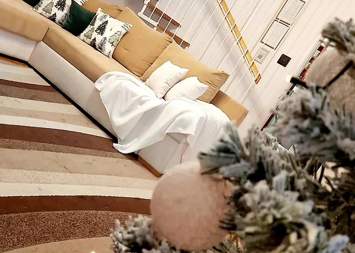 Apartman Léna - *