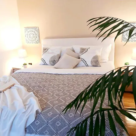 Lena - Lägenhet Eger